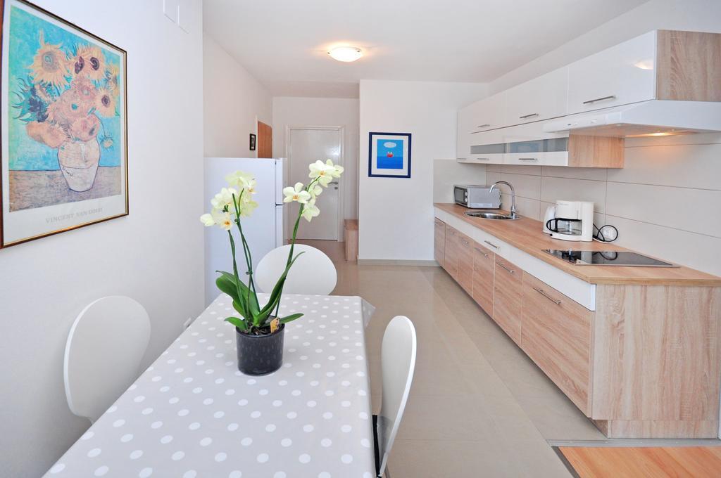 Apartments Zorka Leko Omis Room photo
