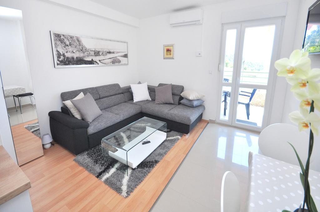 Apartments Zorka Leko Omis Room photo